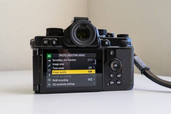 Thiết lập cài đặt khi mua máy ảnh mới – Những cài đặt máy ảnh người mới không nên bỏ qua