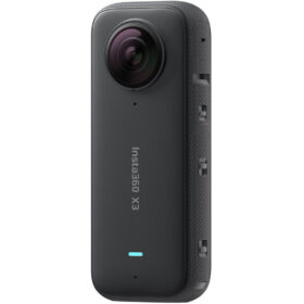 Insta360 X3 nhìn chéo phía sau