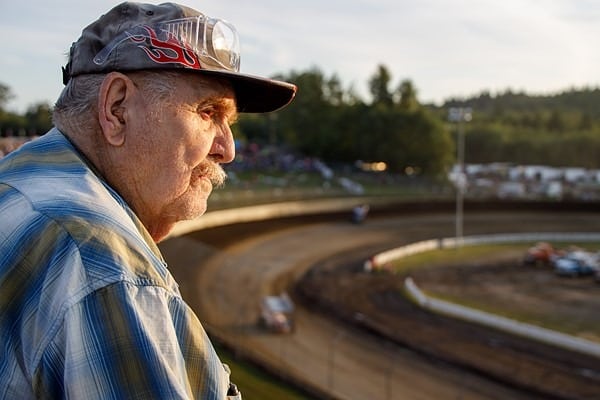 RF 24 240 nổi bật với hệ thống lấy nét Nano USM nhanh chóng và yên lặng