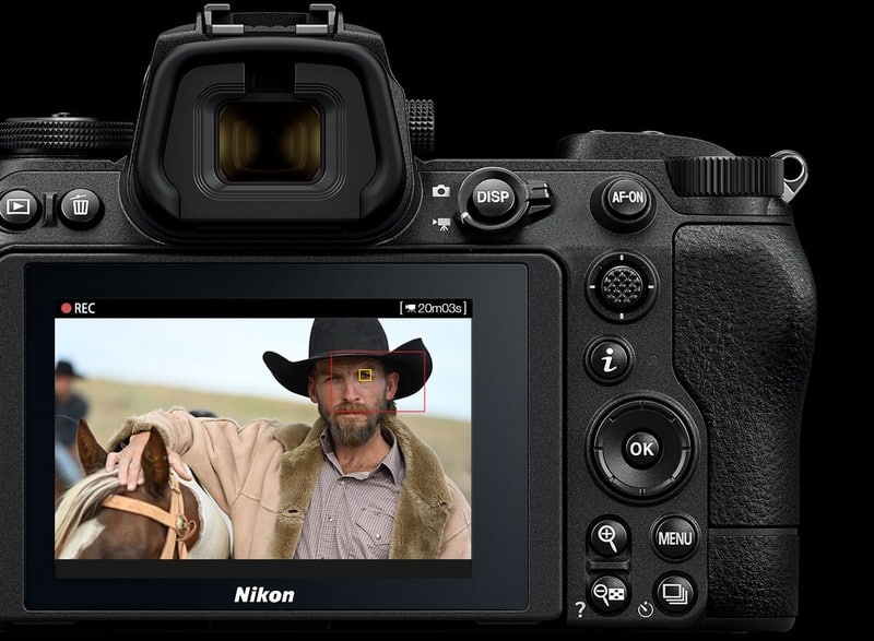 Nikon Z7 II cung cấp tới bạn khả năng chụp liên tục đến 10 tấm/giây