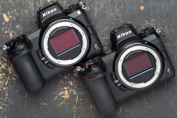 Nikon Z7 II trang bị tính năng chống rung hình ảnh 5 trục IBIS tích hợp ngay trong thân máy