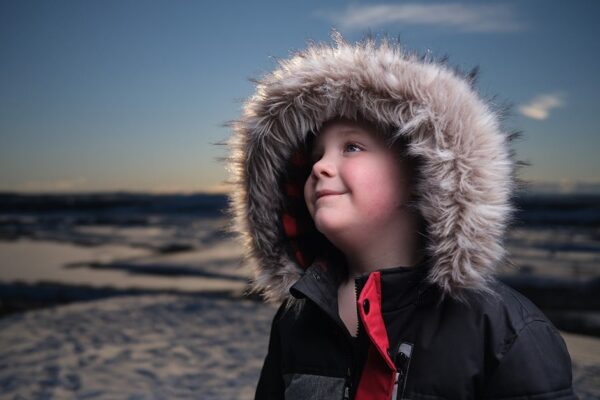 Fujifilm X100V tái tạo màu sắc chân thực, ảnh sắc nét nhờ cảm biến X-Trans IV 26.1MP và xử lý X-Processor 4, giảm nhiễu tốt trong ánh sáng yếu