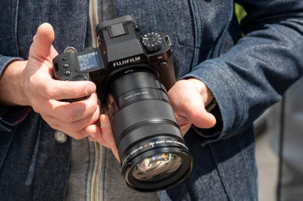 FUJIFILM XF 18-120mm f4 LM PZ WR