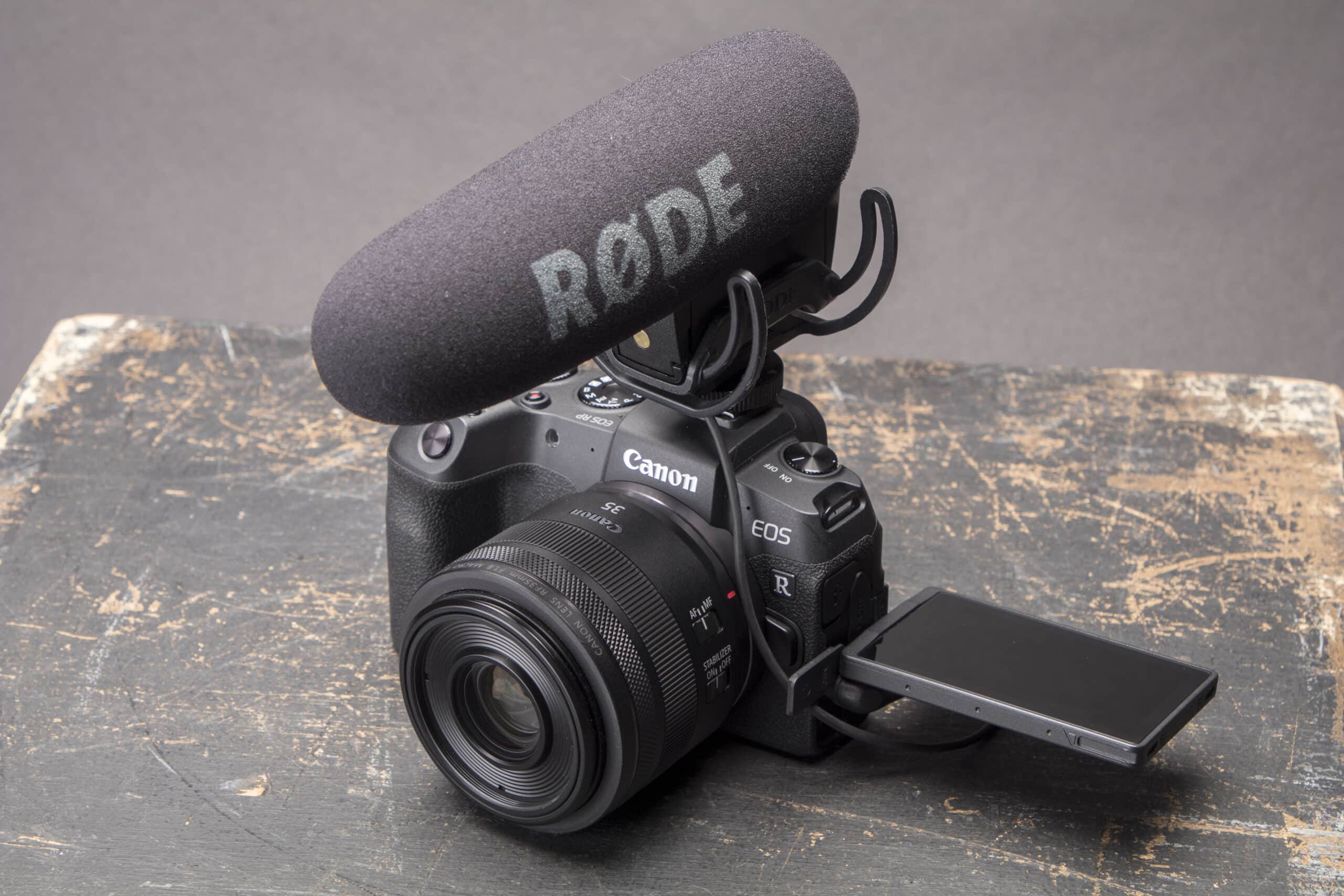 Khả năng quay video 4K UHD 24fps và Full HD 60fps mang đến những thước phim chất lượng cao