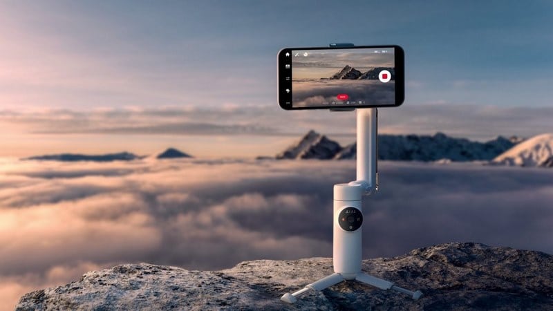 Gimbal cho điện thoại tốt nhất phải có dòng Insta360 