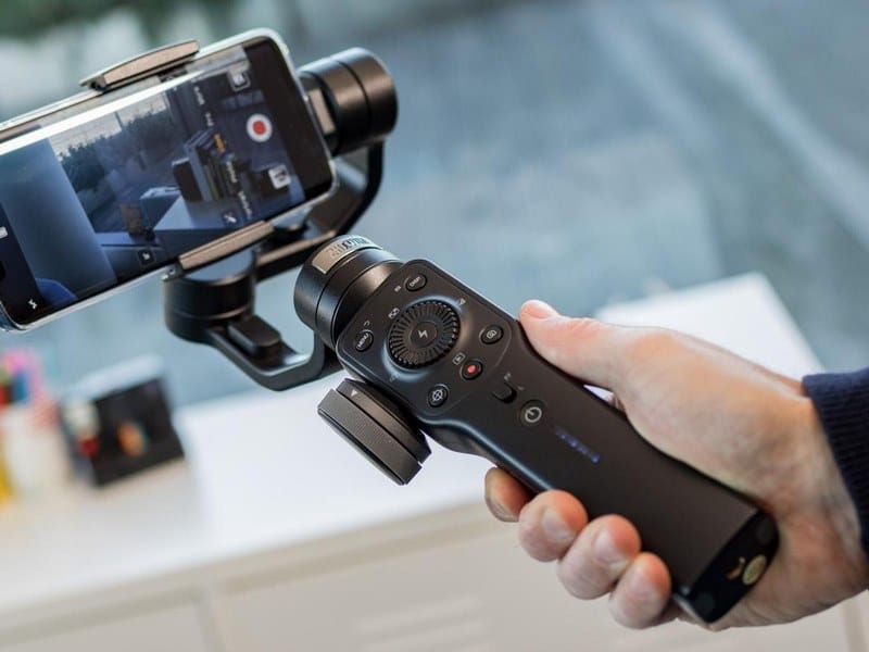 Zhiyun dành cho dân chuyên quay phim màu điện ảnh