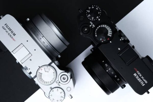 Ra Mắt Fujifilm GFX100RF