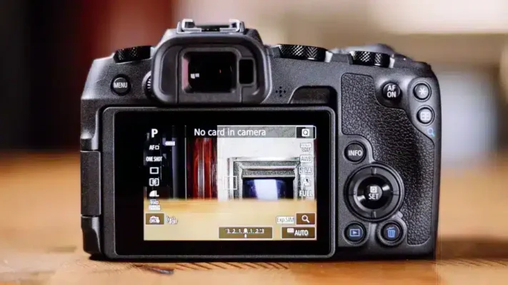 Đánh Giá Canon RP
