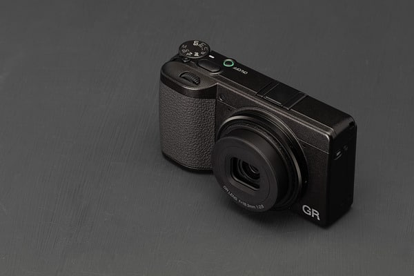 Review Ricoh GR IV 