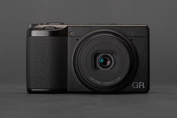 Review Ricoh GR IV 