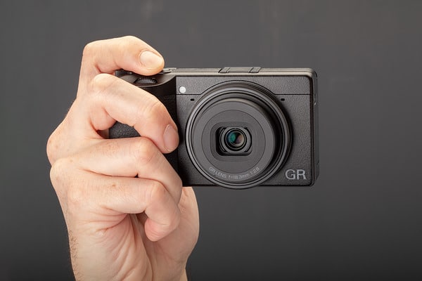 Review Ricoh GR IV 