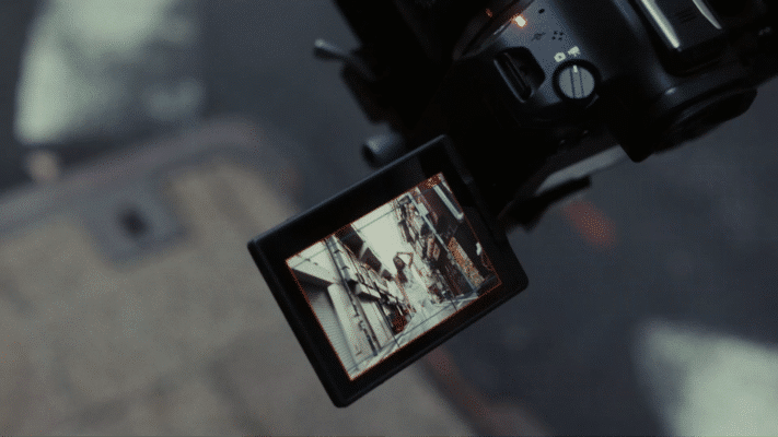 Canon R6 III có khả năng ghi hình 7K (DCI/UHD) ở tốc độ lên đến 60p trong định dạng Canon RAW Light 12-bit