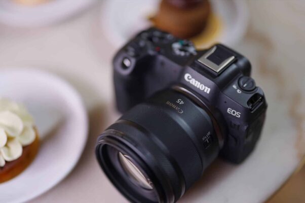 Canon RF 45mm f/1.2 STM
