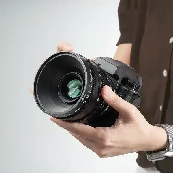 TTArtisan 50mm T2.1 Dual-Bokeh Cine - Ảnh 3