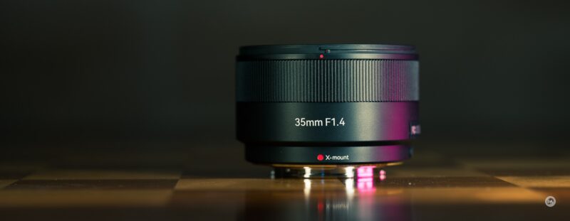 7Artisans 35mm f1.4 AF nổi bật với thiết kế nhỏ gọn và nhẹ nhàng