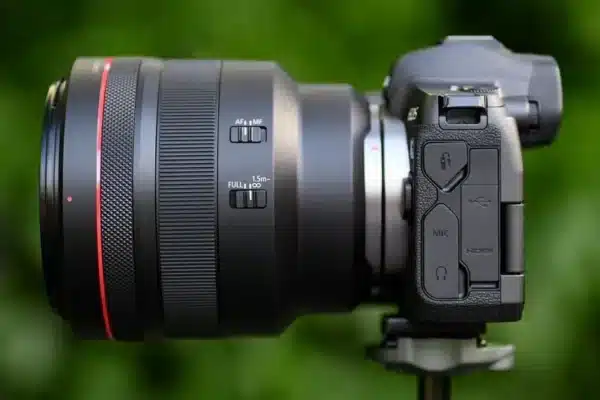 Top ống kính Canon RF tốt nhất năm 2025