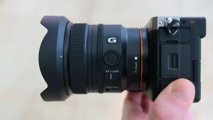 Top 10 ống kính Sony tốt nhất 2025 cho máy ảnh không gương lật Sony