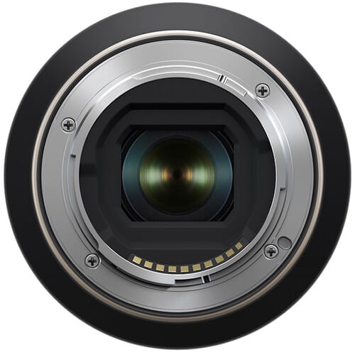 Tamron 18-300mm f/3.5-6.3 Di III-A VC VXD