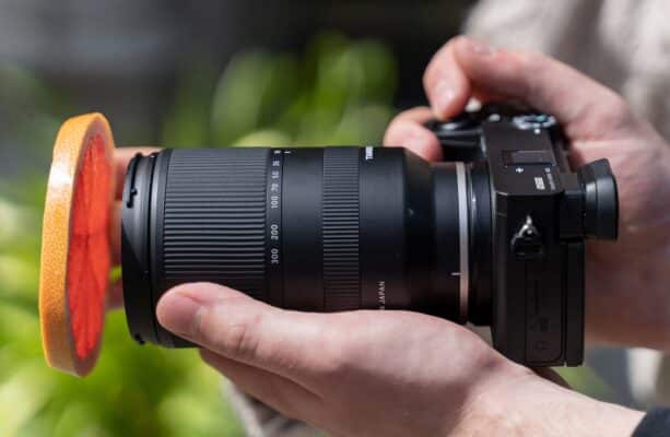 Tamron 18-300mm f/3.5-6.3 Di III-A VC VXD