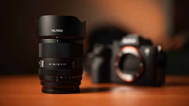 Build chắc chắn và nhiều tiện ích đi kèm