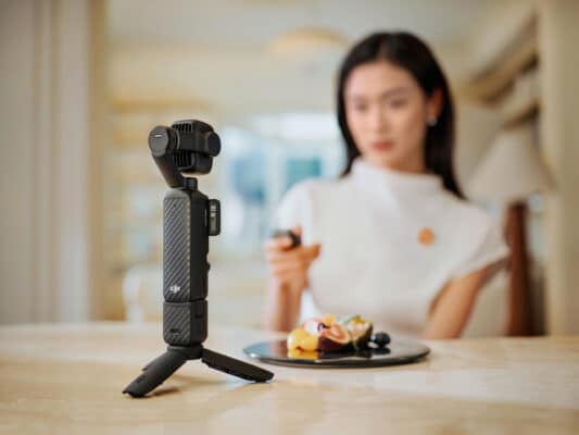 Không chỉ tập trung vào chất lượng hình ảnh, DJI Osmo Pocket 4P còn tích hợp sẵn 6 bộ màu điện ảnh để người dùng dễ dàng tạo phong cách riêng ngay từ khi ghi hình