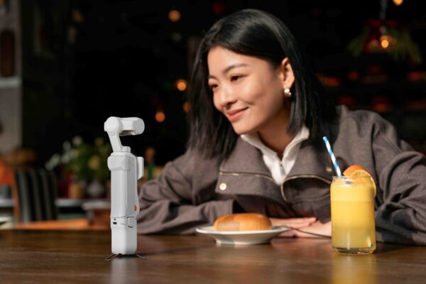 Insta360 Luna Ultra được tích hợp ba cấu hình màu Leica gồm Leica Natural, Leica Vivid và Leica Chrome