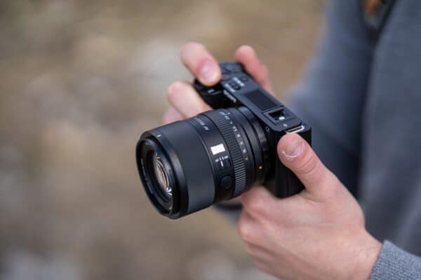 Viltrox Evo 75mm f/1.8 và 90mm f/2.2