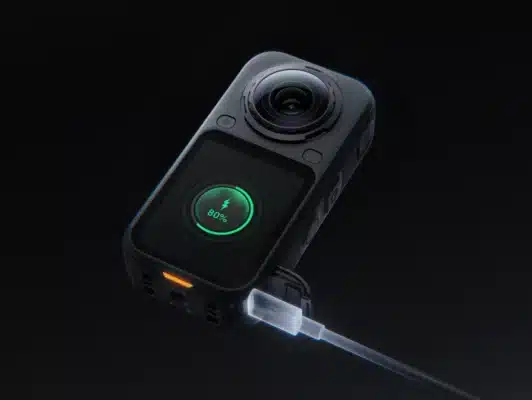 Insta360 X6 sử dụng pin 2600mAh, tăng từ 2400mAh trên X5.