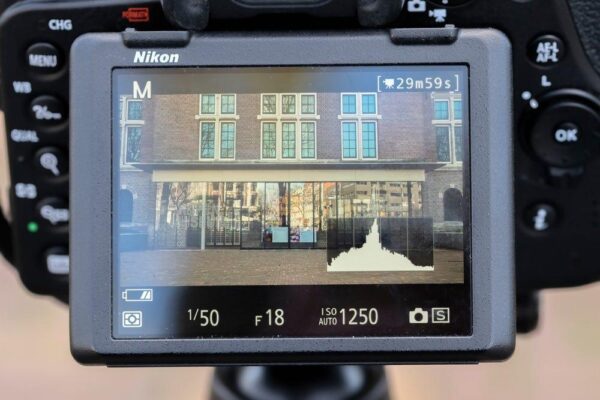 Cách đọc biểu đồ Histogram trên máy ảnh