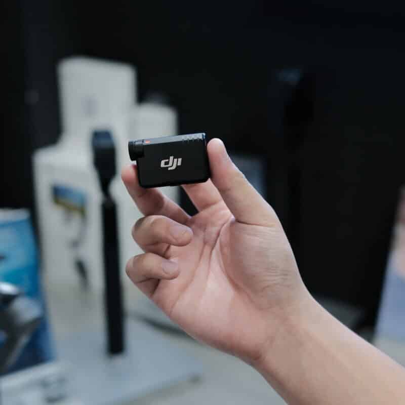 Đánh giá DJI Mic Mini 2 với khả năng khử tiếng ồn AI và ba kiểu âm sắc