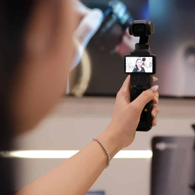 Cập Nhật Firmware Cho DJI Osmo Pocket 4 Và 4P bổ sung Frame Tracking