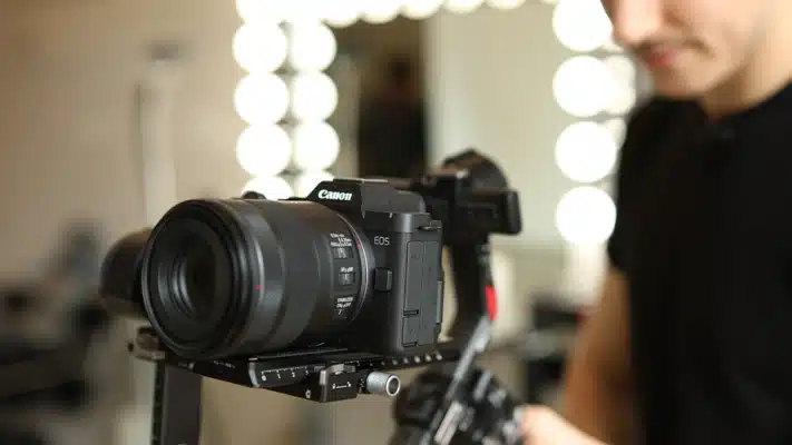 Đánh giá Canon EOS R8 Mark II về mục đích chụp cho từng nhóm khách hàng