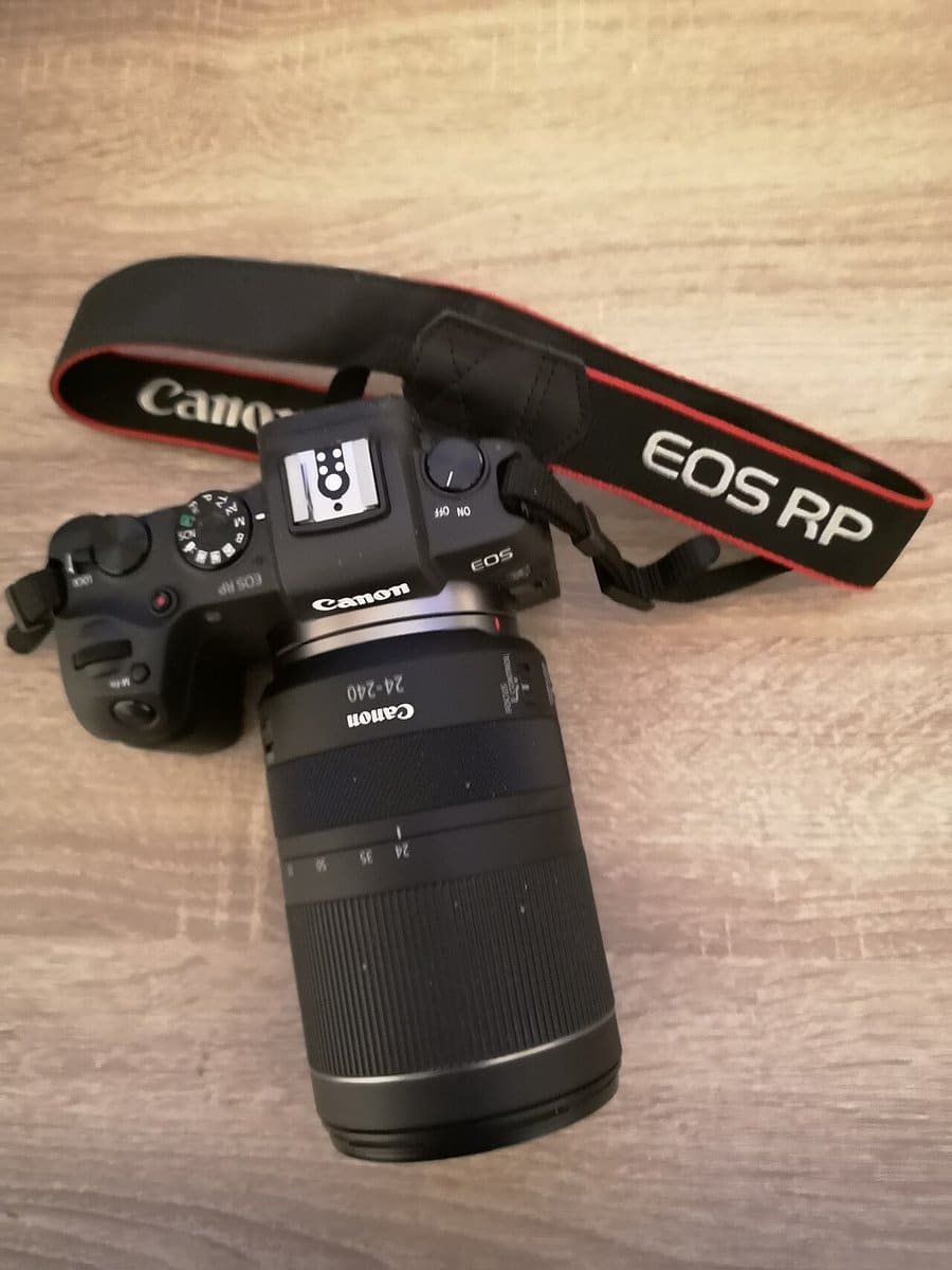 Canon EOS RP gắn ống kính RF 24-240mm – đánh giá Canon RP quay video